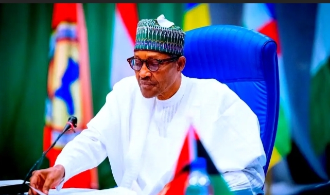 BREAKING…….Buhari signs 2022 Amended Electoral Act into Law, PDP Forced to Shift Primaries